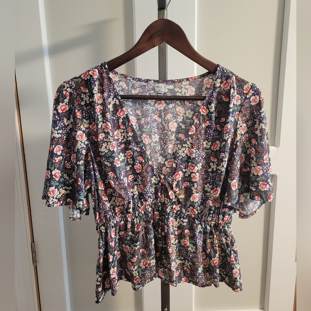 O'Neill Navy Floral Wes Top Medium Peplum